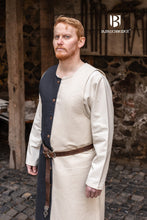 Load image into Gallery viewer, Right Side Tabard Auderic Black