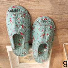 Load image into Gallery viewer, Autumn Winter Women Indoor Slippers Vintage Floral Home Bedroom Slippers Soft Cotton Toe Sole Slippers Women Summer Plaid Slip On House Shoes Non Slip Bedroom Slippers