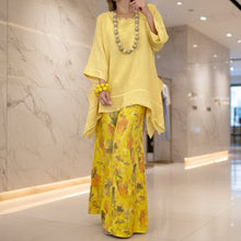 Load image into Gallery viewer, Women's Solid Linen-Style Tunic Top & Watercolor Floral Wide-Leg Pants Set