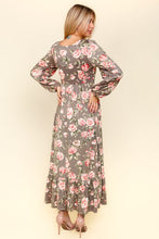 Load image into Gallery viewer, Twisted Detail Ruffled Hem Floral Dress with Side Pockets For Women – Feminine Floral Print, Sophisticated Twist Detail, Fun Ruffled Hem & Convenient Pockets