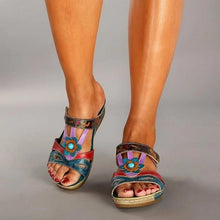 Load image into Gallery viewer, Beautiful Women Sandals Ethnic Flower Summer Shoes Casual Beach Shoes Flip Flop Platform Sandals Slip On Mules Slide Shoes Wide With Platform Sandals With Flower Casual Loafers Shoes