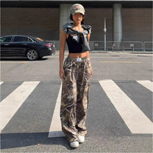 Load image into Gallery viewer, Women's Y2K Camouflage Cargo Pants