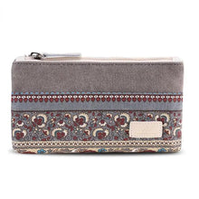 Load image into Gallery viewer, Canvas Chic Artisan Purses