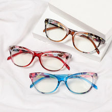 Load image into Gallery viewer, Cat Eye Reading Glasses Women Men Light Weight Presbyopic Reading Glasses Designer Cat Eye Frame Ladies Computer Readers Anti Glare UV Ray Eyeglasses Diopter Presbyopia Eyewear +1.00~+4.0
