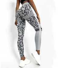 Load image into Gallery viewer, Chic Leopard Yoga High-Rise Tights