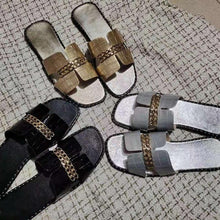 Load image into Gallery viewer, Classic Design New Women Flat Flip Flops Double Chain Sandal Slippers Shoes Women Flats Slippers Flat Sandals Elegant Strappy Flip Flops Casual Comfortable Beach Shoes