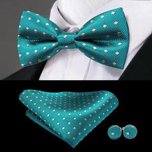 Load image into Gallery viewer, Classic Green Bow Ties Men Silk Butterfly Tie With Pocket Square And Cufflinks Set For Men Elegant Design Wedding Party Bowties Solid Color Gentleman Bow Tie And Pocket Square Cufflink Set