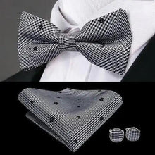 Load image into Gallery viewer, Classic Green Bow Ties Men Silk Butterfly Tie With Pocket Square And Cufflinks Set For Men Elegant Design Wedding Party Bowties Solid Color Gentleman Bow Tie And Pocket Square Cufflink Set