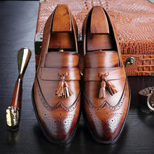 Load image into Gallery viewer, Classic Leather Tassel Loafers
