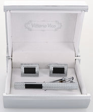 Load image into Gallery viewer, Vittorio Vico Plain Gold Cufflinks & Tie Bar Set