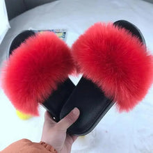 Load image into Gallery viewer, Cute Fluffy Ladies Indoor Warm Slippers Furry Luxury Flip Flops Women's Fashion Flat Soft Flip Flops