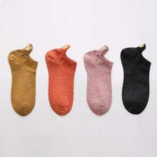Load image into Gallery viewer, Cute Heart Design 4 Pairs Socks For Women Fashion Spring Cotton Modern Girls Casual Outdoor Socks For Women