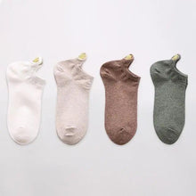 Load image into Gallery viewer, Cute Heart Design 4 Pairs Socks For Women Fashion Spring Cotton Modern Girls Casual Outdoor Socks For Women