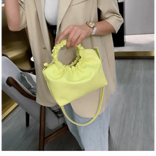 Load image into Gallery viewer, Cute Small Women's Leather Clutches Vintage Style Shoulder Messenger Bags , Handbag And Purses For Women