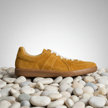 Load image into Gallery viewer, Retro Suede Elastic Band Shoes – Unisex Genuine Cowhide Casual Shoes