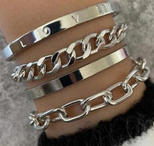 Load image into Gallery viewer, Simple And Smooth C-shaped Hollow Chain Bracelet Set