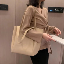 Load image into Gallery viewer, Dazzling women's Bag With Large Capacity, High Quality Shoulder Bags PU Leather Shoulder Bags For Ladies Gifts