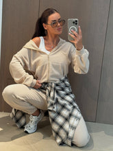 Load image into Gallery viewer, Women's Wide-Rib Knit Zip Hoodie & Jogger Pants Set
