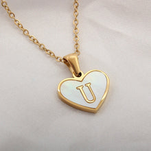 Load image into Gallery viewer, 26 Letter Heart-shaped Necklace White Shell Love Clavicle Chain Fashion Personalized Necklace For Women Jewelry Valentine's Day