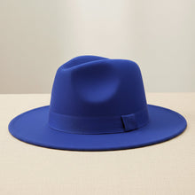 Load image into Gallery viewer, Wide Brim Bell Crown Wool Hat – Unisex Sun & Warmth Hat