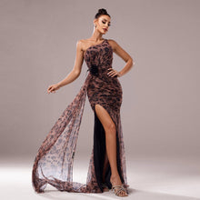 Load image into Gallery viewer, One-shoulder Diagonal Collar Leopard Sequined Evening Dress