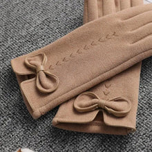 Load image into Gallery viewer, Elegant Black Winter Women Outdoor Warm One Size Gloves Fashionable Cute Bow Style Casual Gloves For Women