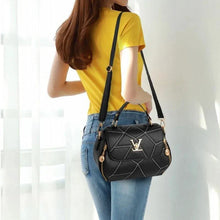 Load image into Gallery viewer, Elegant Leather Totes
