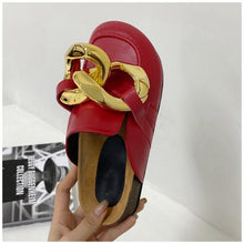 Load image into Gallery viewer, Elegant Metal Chain Design Women Slipper Closed Toe Slip On Shoes Round Toe Low Heels Casual Slides Shoes Flats Loafer Gold Chain Casual Shoes Slip On Women's Slide Sandals Slipers