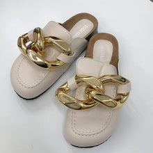 Load image into Gallery viewer, Elegant Metal Chain Design Women Slipper Closed Toe Slip On Shoes Round Toe Low Heels Casual Slides Shoes Flats Loafer Gold Chain Casual Shoes Slip On Women's Slide Sandals Slipers