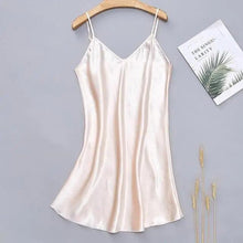 Load image into Gallery viewer, Elegant Wedding Bride Robe Lightweight Short Silk Sleepwear Women Indoor Bathrobes