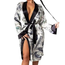 Load image into Gallery viewer, Elegant Women Indoor Robes Modern Design Bathrobes Ladies Long Sleepwear Soft And Comfortable Womens Bathrobes