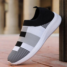 Load image into Gallery viewer, Elegant Women Shoes Espadrilles Knitted Sneakers Women New Flat Shoes Mix Color Casual Walking Shoes Slip-on Sock Shoe Lady Girls Running Shoes Mesh Air Mesh Womens Espadrilles