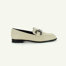 Load image into Gallery viewer, GEORGINA: CLASSIC LOAFER - ECRU