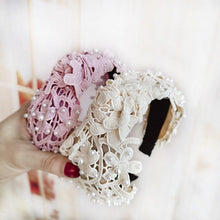 Load image into Gallery viewer, Fashion Girls Pearl Hairband White Black Lace Headband Women Artificial Pearls Hair Hoop Middle Knot Hair Accessories Gorgeous Hair Accessories For Women