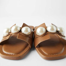 Load image into Gallery viewer, Fashion Party Dresses Shoes Pearl Sandals Flat Women Flip Flops Casual Beach Flat Slippers Dressy Flat Sandals With Pearls Slip On Summer Beach Bridal Shoes