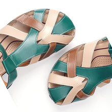 Load image into Gallery viewer, Fashion Women Sandals Waterproo Slip On Round Slippers Casual Comfortable Outdoor Fashion Summer Shoes Women Retro Leather Arch Support Comfy Round Toe Sandals Toe Protection Design For Women Girls