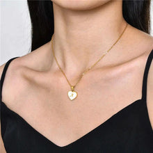 Load image into Gallery viewer, 26 Letter Heart-shaped Necklace White Shell Love Clavicle Chain Fashion Personalized Necklace For Women Jewelry Valentine's Day