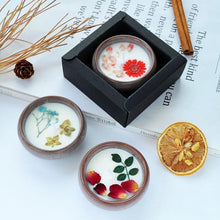 Load image into Gallery viewer, Flower Aromatherapy Candle Soy Wax Home Decorative Scented Candles Portable Travel Jar Aromatherapy Candles Set Used for Stress Relief in Bath Yoga Sleep Ideal for Thanksgiving Christmas Birthday Wedding Party Home Decoration Aroma Candles