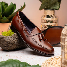 Load image into Gallery viewer, 15-586-CGN FRANCO Italian Calfskin Tassel Loafer Cognac