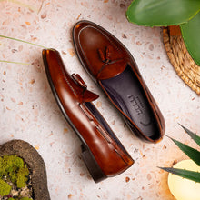 Load image into Gallery viewer, 15-586-CGN FRANCO Italian Calfskin Tassel Loafer Cognac