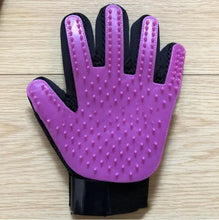 Load image into Gallery viewer, Gentle Pet Grooming Glove