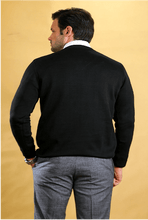 Load image into Gallery viewer, The Caravan Vneck (Classic Black)