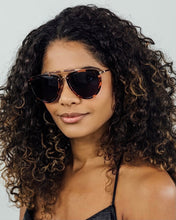 Load image into Gallery viewer, CLYDEN SUNGLASSES