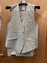 Load image into Gallery viewer, Studio Ferera sage Green Modern Fit 3-Piece Suit