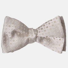 Load image into Gallery viewer, Bellini - Silk Bow Tie - Champagne