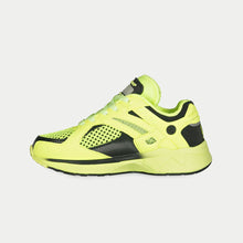 Load image into Gallery viewer, LA Gear Kids Catapult Light-Up x Glow Lowtop | Neon Yellow x Black