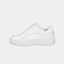 Load image into Gallery viewer, LA Gear Kids Flame Lowtop | White