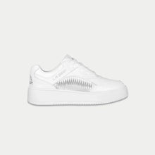 Load image into Gallery viewer, LA Gear Kids Flame Lowtop | White