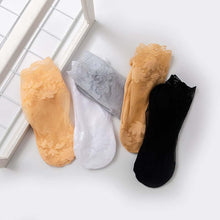 Load image into Gallery viewer, Leaves Patterned Lace Invisible Thin Short Lace Boat Socks Hollow Non-slip Shallow Socks For Women