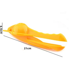 Load image into Gallery viewer, Lemon Squeezer Liquid Portable Multi-Functional Lemon Squeezer Manual Orange Citrus Juicer Home Lemon Clip Squeeze Juice Mini Orange Press Juice Kitchen Tools Manual Fruit Juicer Mini Blender